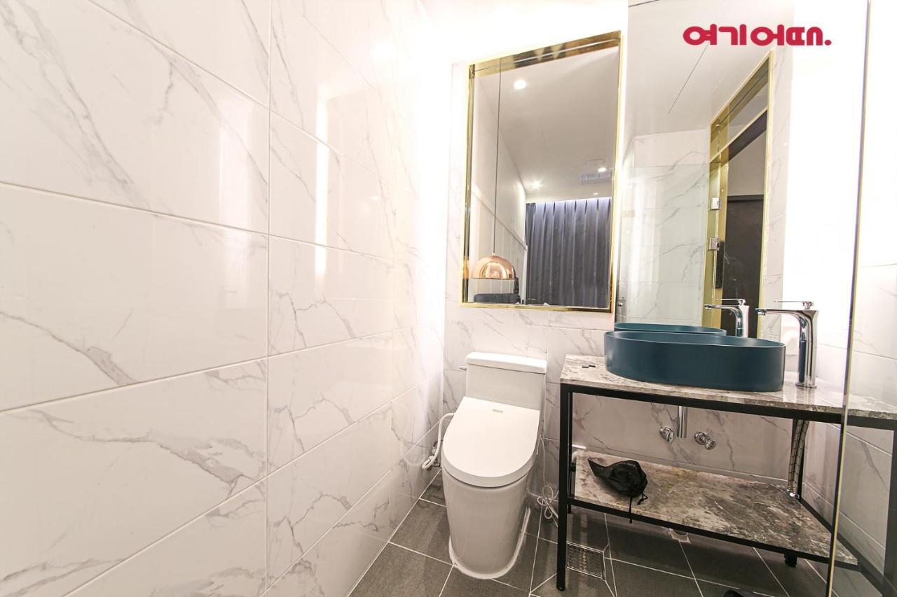 De Homme Hotel Μπουσάν Εξωτερικό φωτογραφία