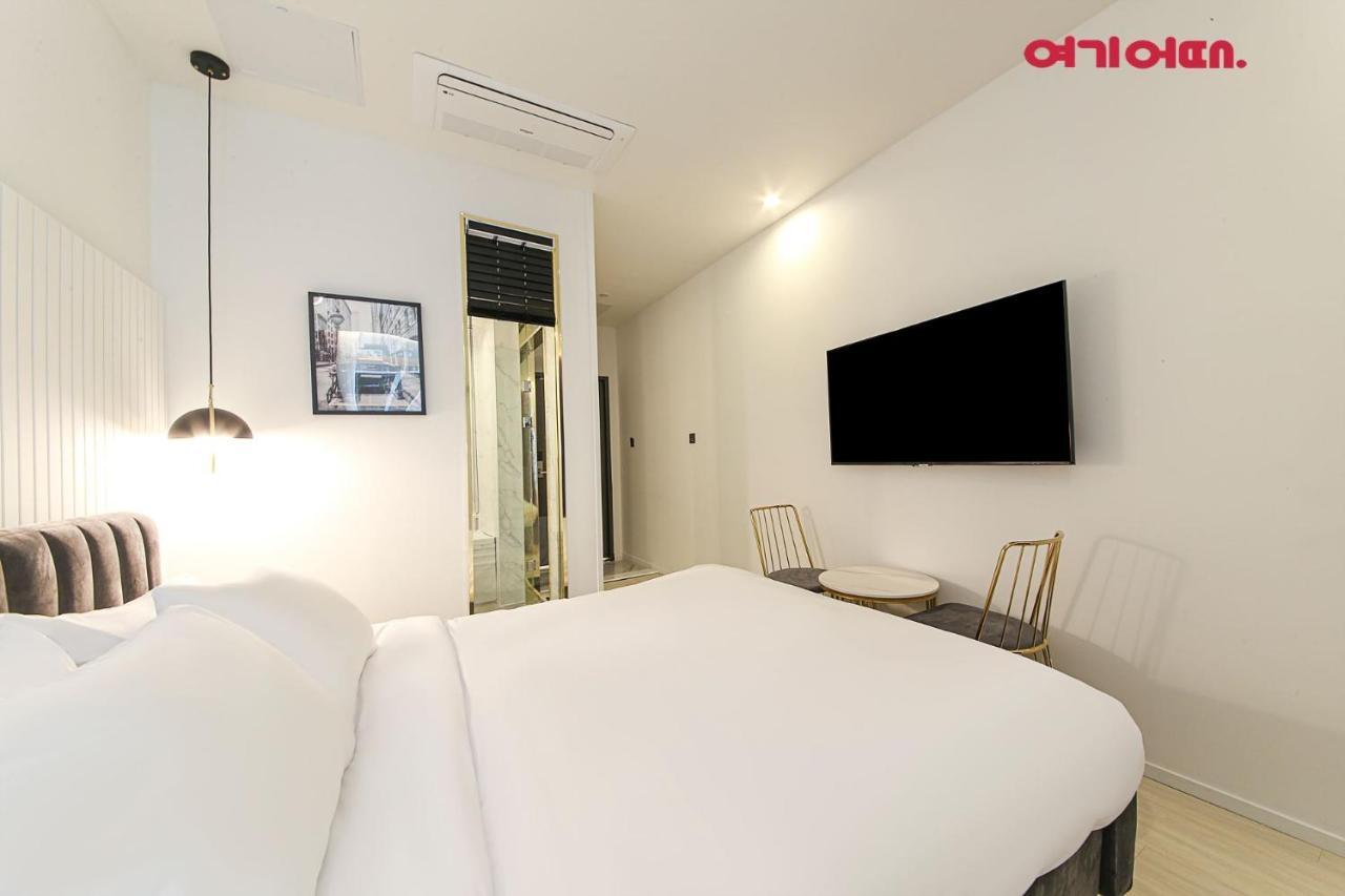De Homme Hotel Μπουσάν Εξωτερικό φωτογραφία